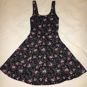 H&M sleeveless jersey dress